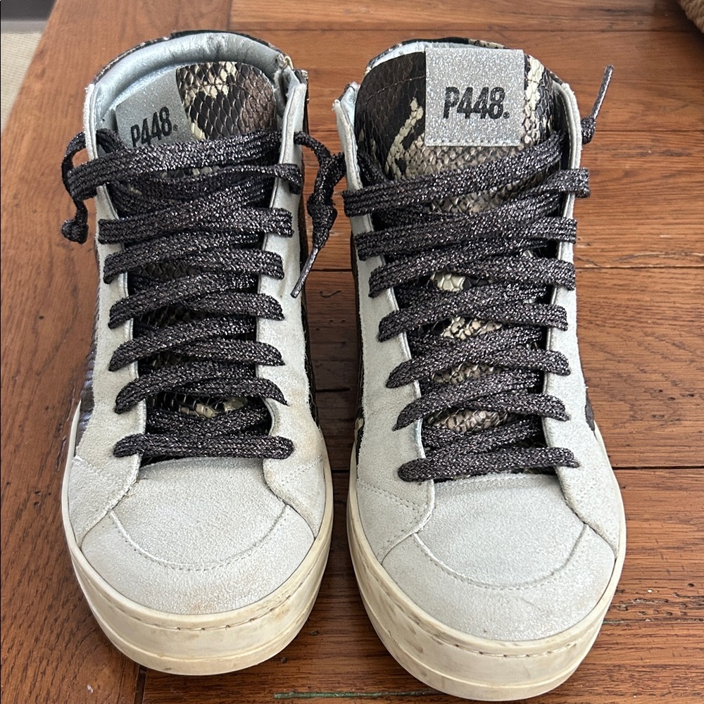 P448 Gray and Black Snake Pattern Sneakers